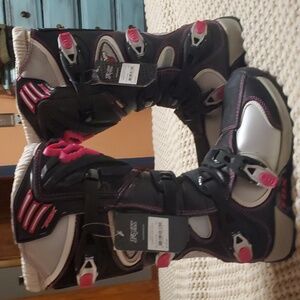 Women's Fox racing motocross boots size 8, brand new with tags